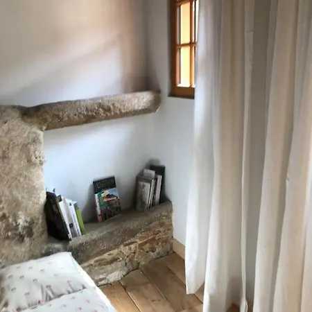 Petite Maison Medievale بارتيناي