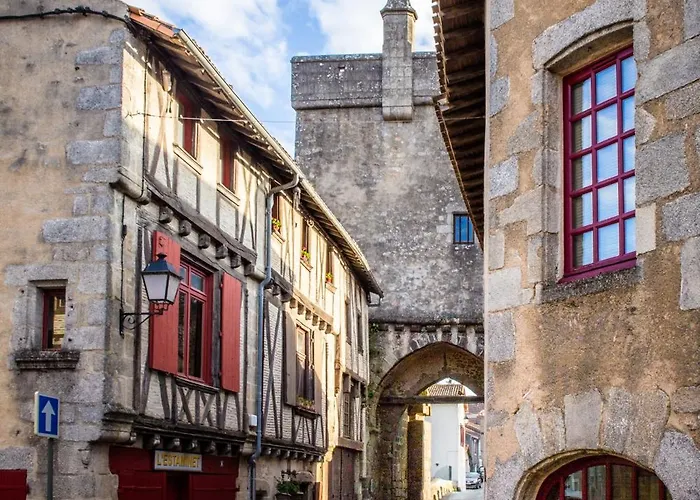 Petite Maison Medievale *