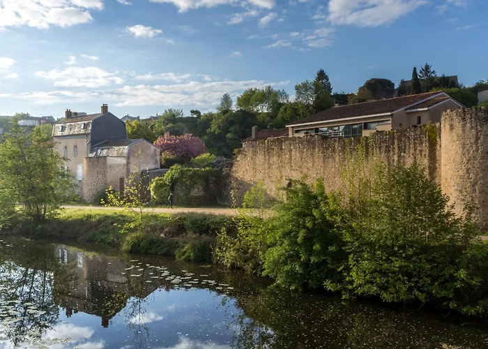 Petite Maison Medievale Apartment *
